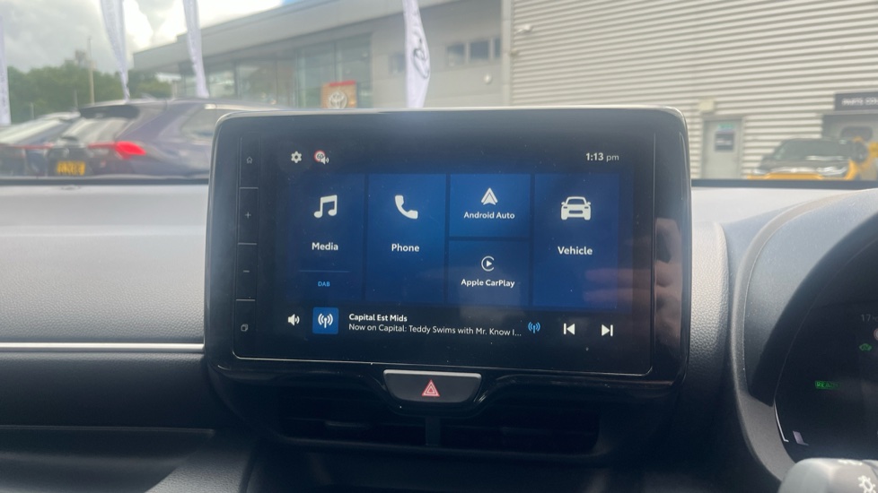 Toyota Yaris 1.5 Hybrid Design 5dr CVT Hybrid Hatchback - Image 9