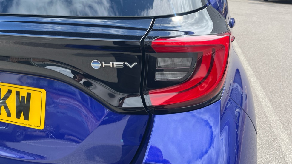 Toyota Yaris 1.5 Hybrid Design 5dr CVT Hybrid Hatchback - Image 21