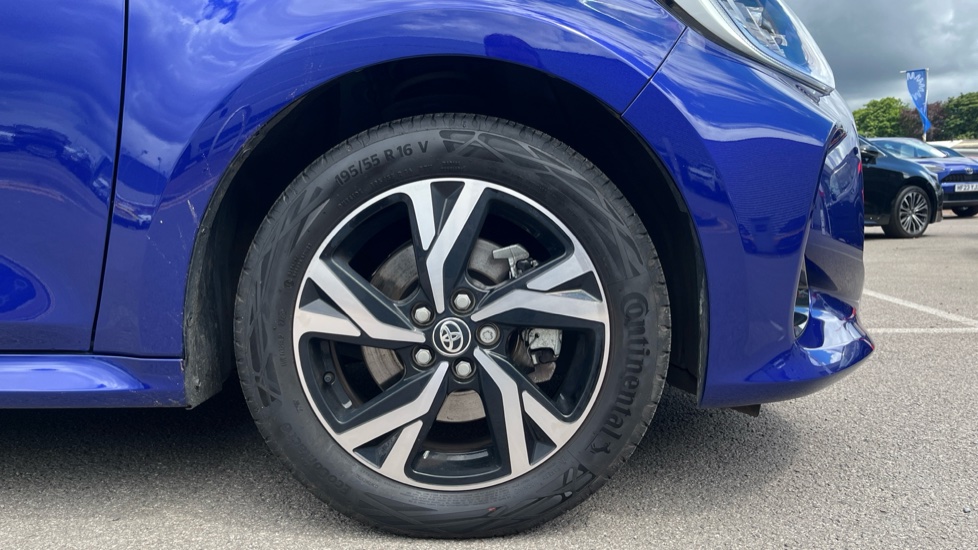 Toyota Yaris 1.5 Hybrid Design 5dr CVT Hybrid Hatchback - Image 25