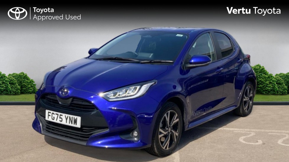 Toyota Yaris 1.5 Hybrid Design 5dr CVT Hybrid Hatchback - Image 3