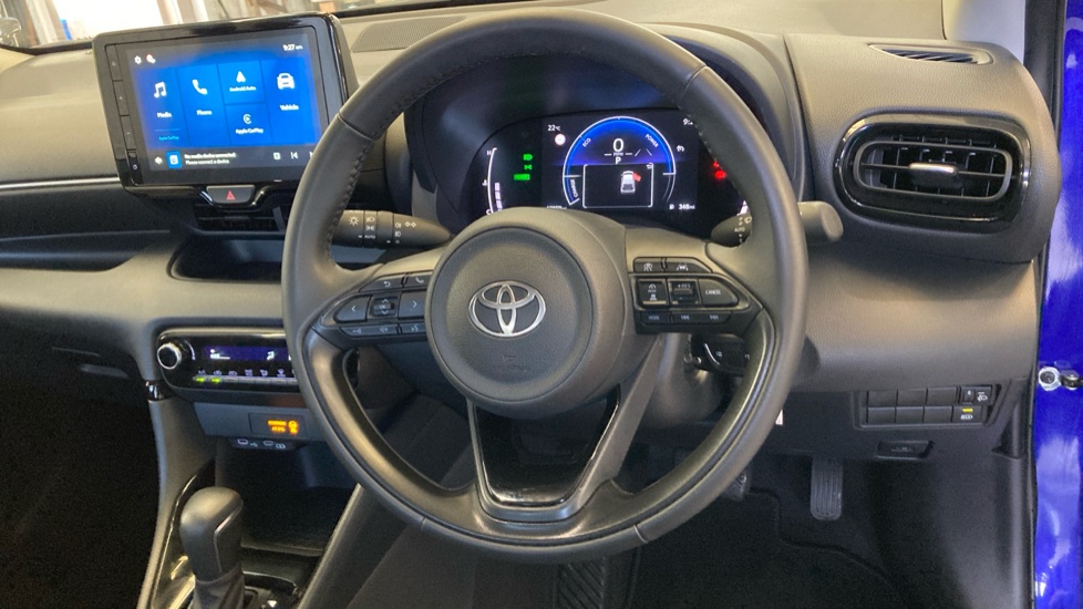 Toyota Yaris 1.5 Hybrid Design 5dr CVT Hybrid Hatchback - Image 7
