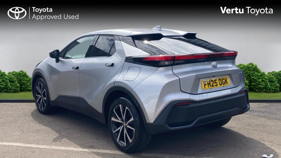 Toyota C-HR 1.8 Hybrid Design 5dr CVT Hybrid Hatchback - Image 4