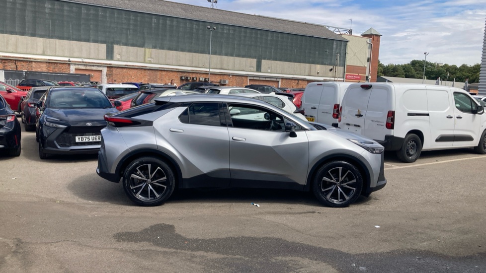 Toyota C-HR 1.8 Hybrid Design 5dr CVT Hybrid Hatchback - Image 23