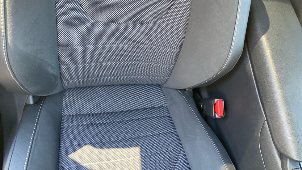 Toyota C-HR 1.8 Hybrid Excel 5dr CVT Hybrid Hatchback - Image 14