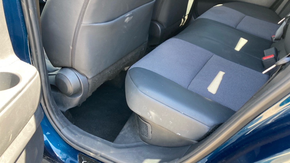 Toyota C-HR 1.8 Hybrid Excel 5dr CVT Hybrid Hatchback - Image 15