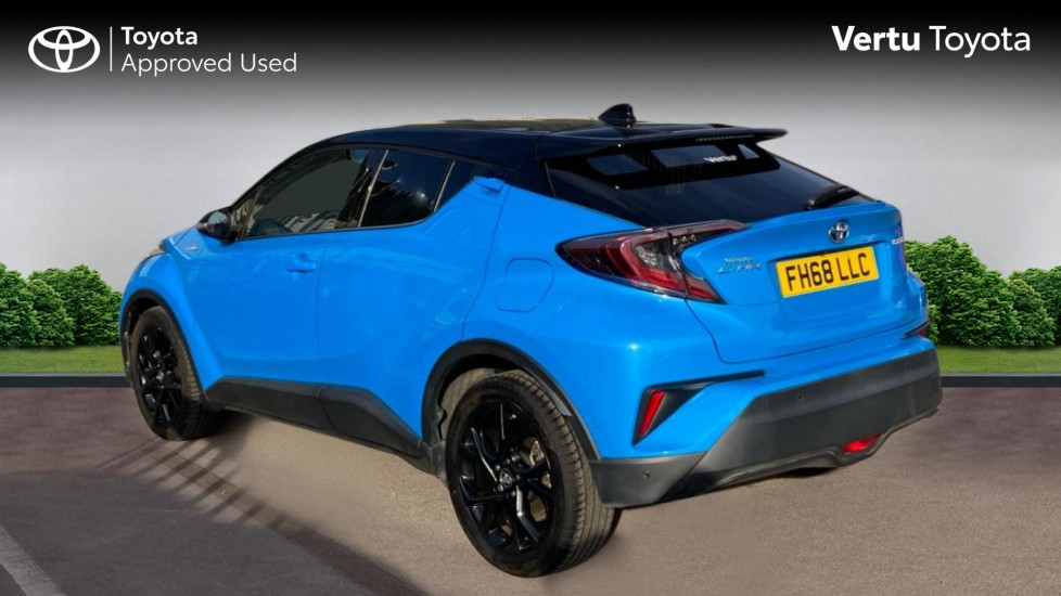 Toyota C-HR 1.8 Hybrid Dynamic 5dr CVT Hybrid Hatchback - Image 4