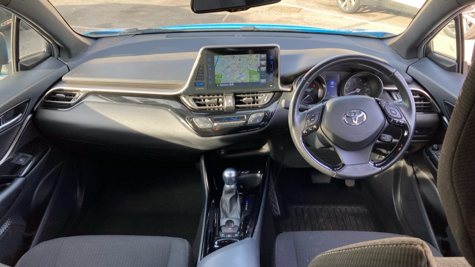 Toyota C-HR 1.8 Hybrid Dynamic 5dr CVT Hybrid Hatchback - Image 5