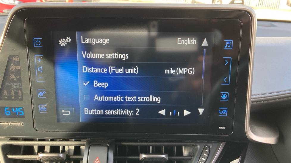 Toyota C-HR 1.8 Hybrid Dynamic 5dr CVT Hybrid Hatchback - Image 29