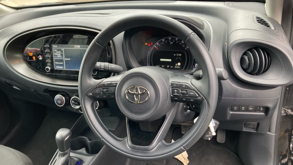 Toyota Aygo X 1.0 VVT-i Pure 5dr Auto Petrol Hatchback - Image 6