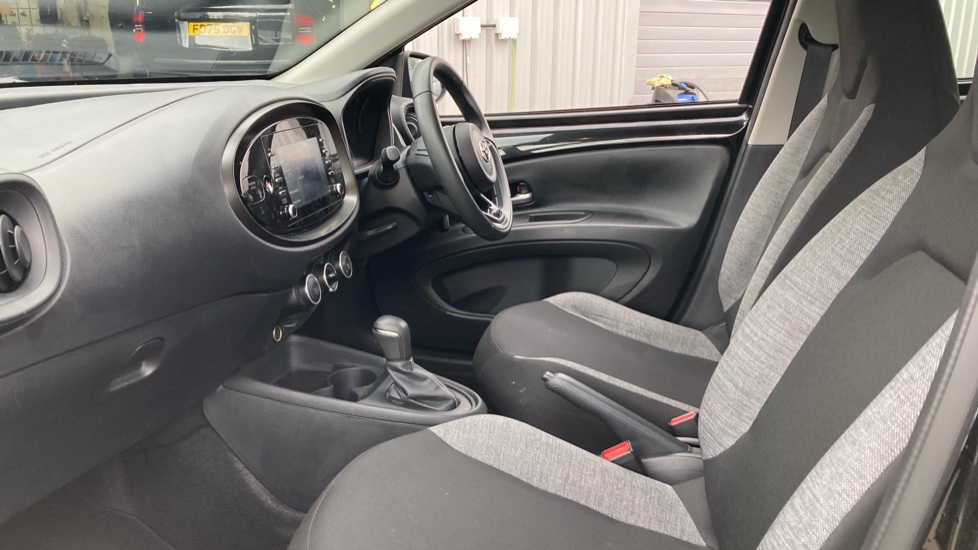 Toyota Aygo X 1.0 VVT-i Pure 5dr Auto Petrol Hatchback - Image 10