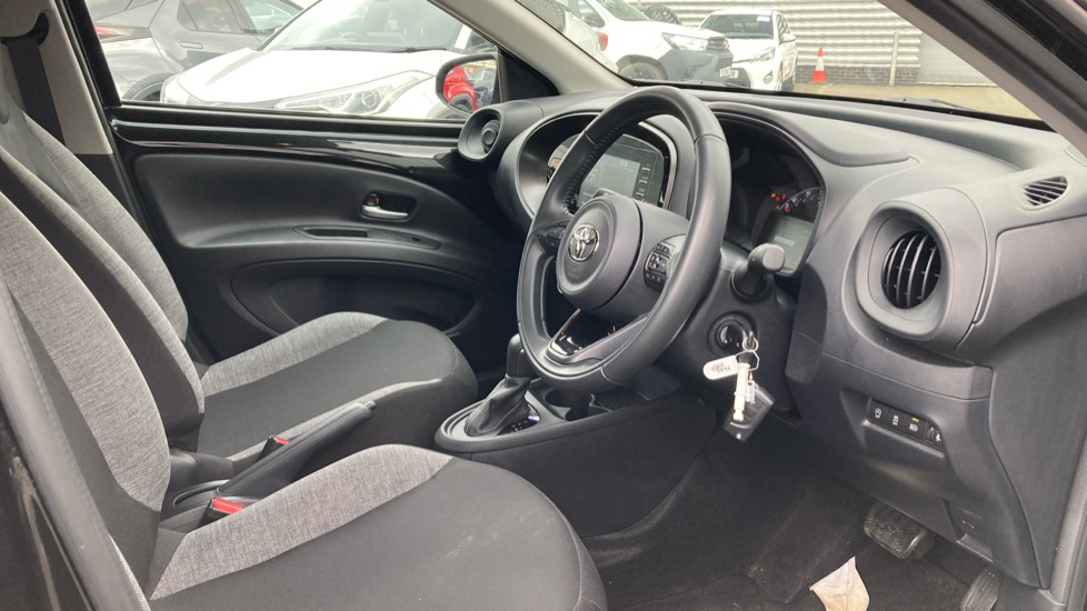 Toyota Aygo X 1.0 VVT-i Pure 5dr Auto Petrol Hatchback - Image 11