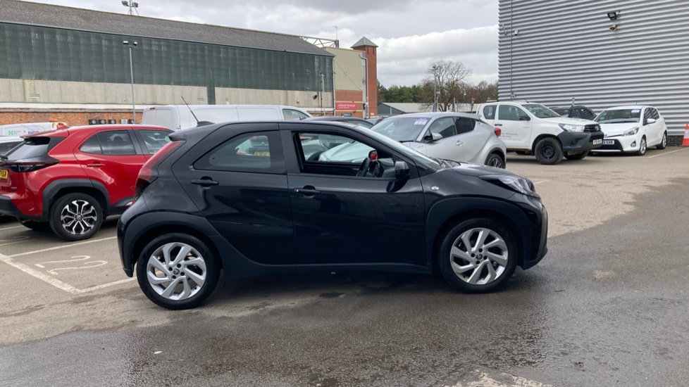 Toyota Aygo X 1.0 VVT-i Pure 5dr Auto Petrol Hatchback - Image 16