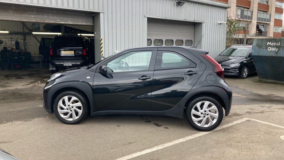 Toyota Aygo X 1.0 VVT-i Pure 5dr Auto Petrol Hatchback - Image 17