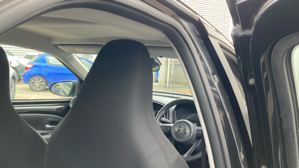 Toyota Aygo X 1.0 VVT-i Pure 5dr Auto Petrol Hatchback - Image 20