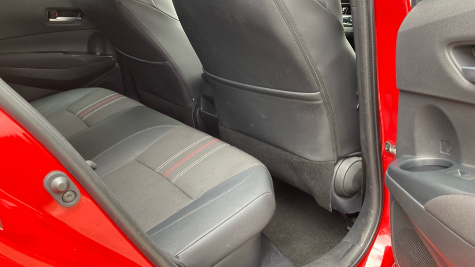 Toyota Corolla 1.8 VVT-i Hybrid GR Sport 5dr CVT Hybrid Hatchback - Image 8
