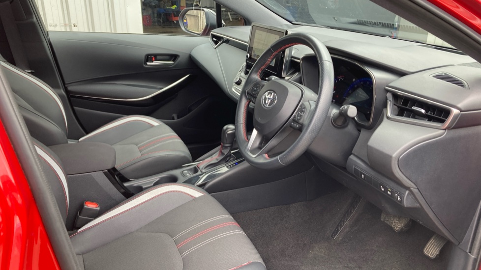 Toyota Corolla 1.8 VVT-i Hybrid GR Sport 5dr CVT Hybrid Hatchback - Image 12
