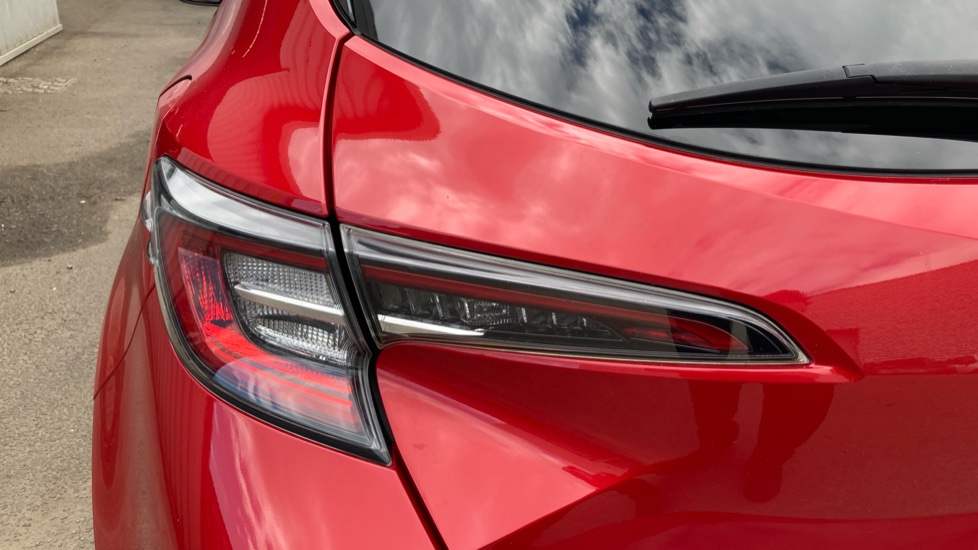 Toyota Corolla 1.8 VVT-i Hybrid GR Sport 5dr CVT Hybrid Hatchback - Image 21
