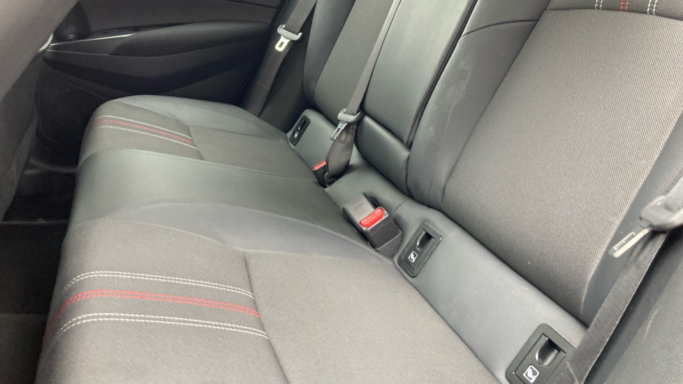 Toyota Corolla 1.8 VVT-i Hybrid GR Sport 5dr CVT Hybrid Hatchback - Image 39