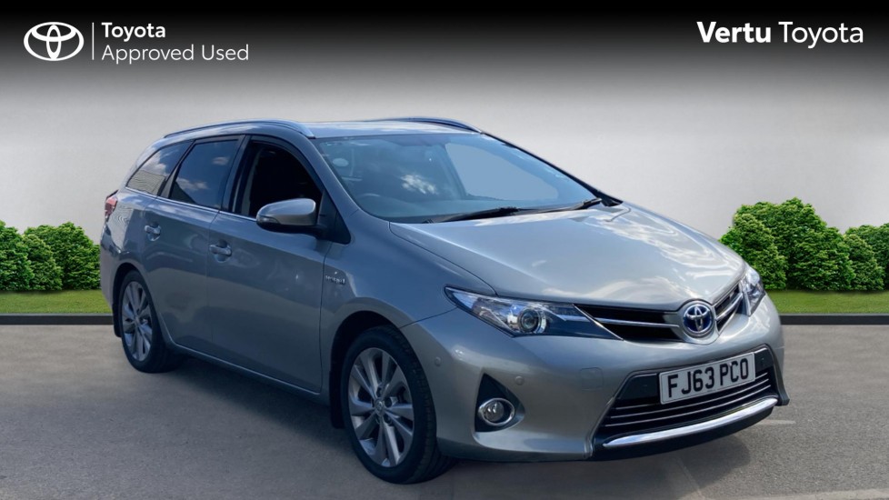 Toyota Auris 1.8 VVTi Hybrid Icon 5dr CVT Auto Hybrid Estate - Image 1