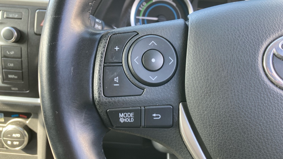 Toyota Auris 1.8 VVTi Hybrid Icon 5dr CVT Auto Hybrid Estate - Image 38