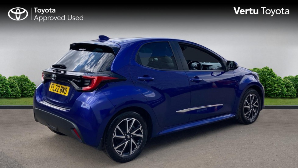 Toyota Yaris 1.5 Hybrid Design 5dr CVT Hybrid Hatchback - Image 2