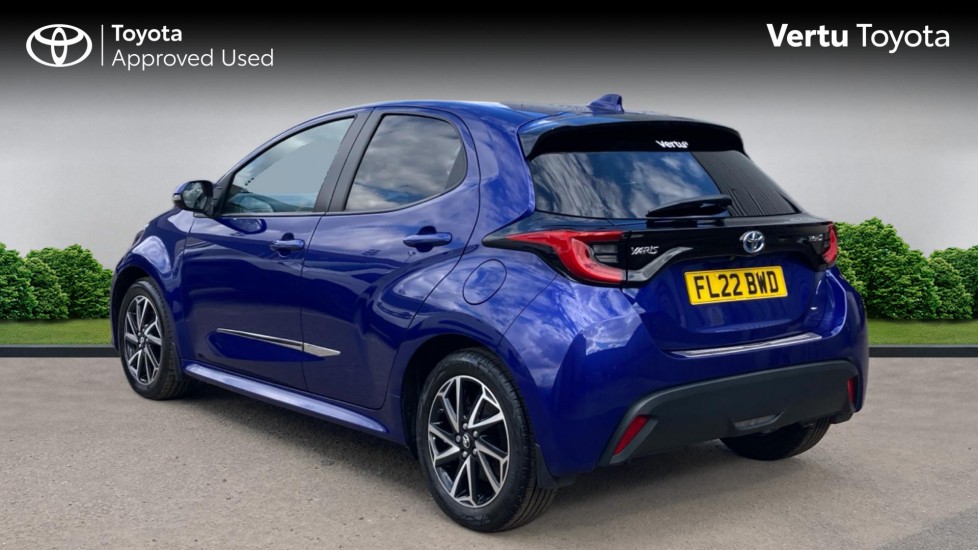 Toyota Yaris 1.5 Hybrid Design 5dr CVT Hybrid Hatchback - Image 4
