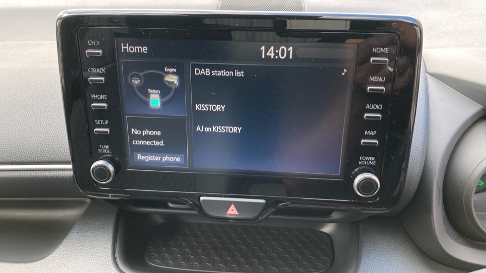 Toyota Yaris 1.5 Hybrid Design 5dr CVT Hybrid Hatchback - Image 9