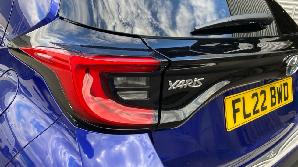 Toyota Yaris 1.5 Hybrid Design 5dr CVT Hybrid Hatchback - Image 21