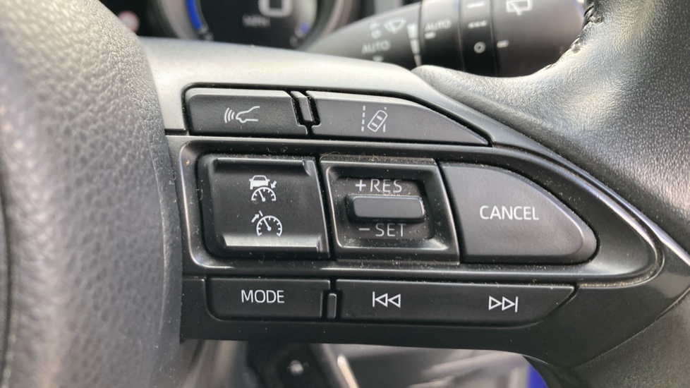 Toyota Yaris 1.5 Hybrid Design 5dr CVT Hybrid Hatchback - Image 31