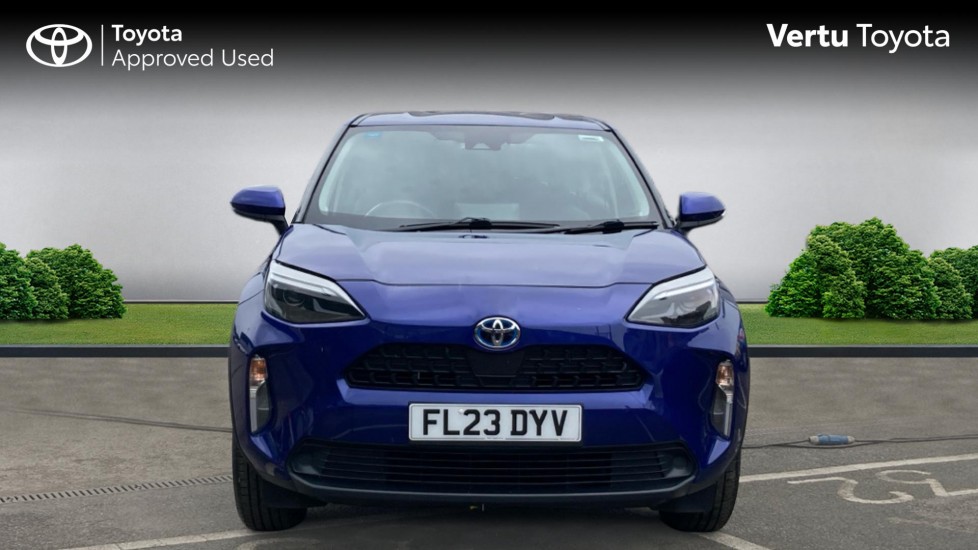 Toyota Yaris Cross 1.5 Hybrid Icon 5dr CVT Hybrid Estate - Image 22