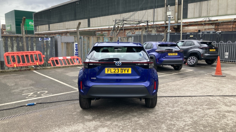 Toyota Yaris Cross 1.5 Hybrid Icon 5dr CVT Hybrid Estate - Image 26