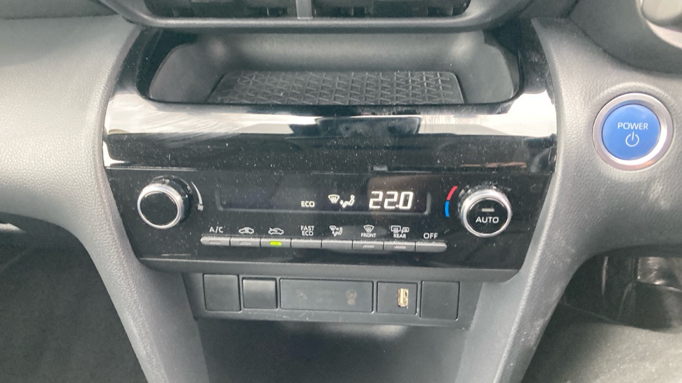 Toyota Yaris Cross 1.5 Hybrid Icon 5dr CVT Hybrid Estate - Image 33