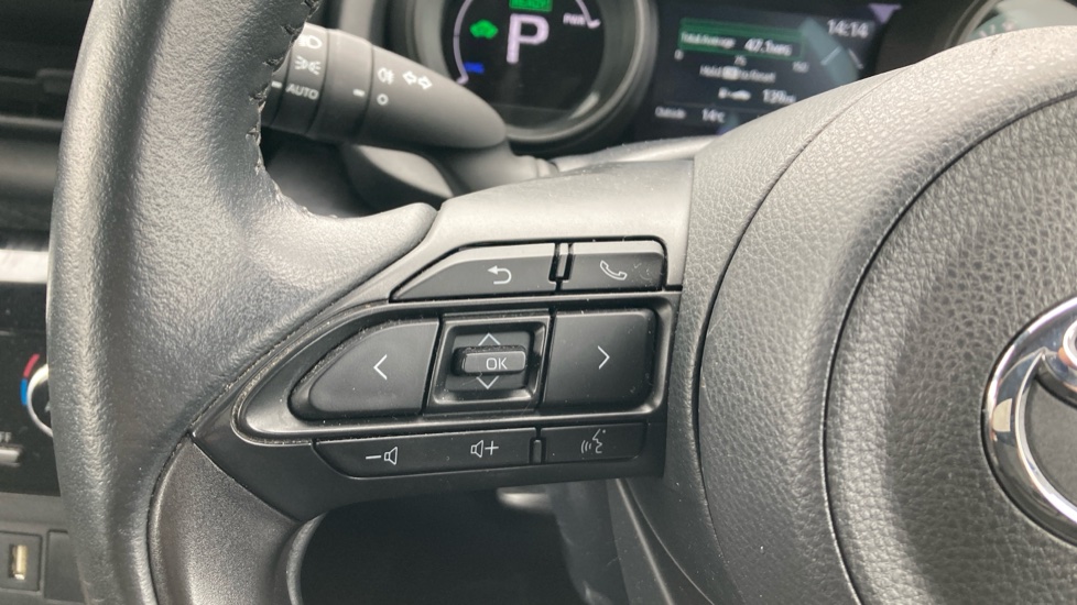 Toyota Yaris Cross 1.5 Hybrid Icon 5dr CVT Hybrid Estate - Image 37