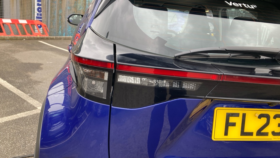Toyota Yaris Cross 1.5 Hybrid Icon 5dr CVT Hybrid Estate - Image 40