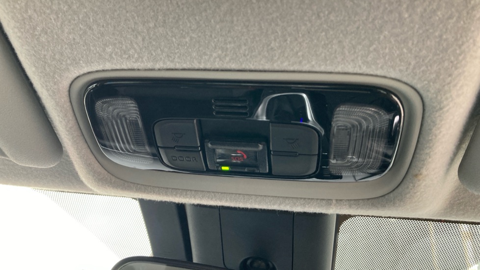 Toyota Yaris Cross 1.5 Hybrid Icon 5dr CVT Hybrid Estate - Image 50