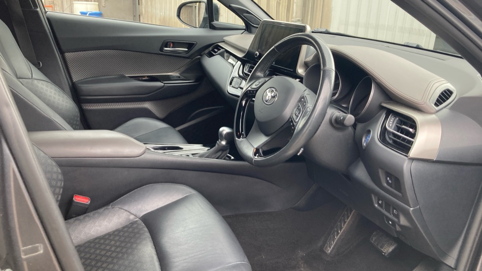 Toyota C-HR 1.8 Hybrid Excel 5dr CVT Hybrid Hatchback - Image 12