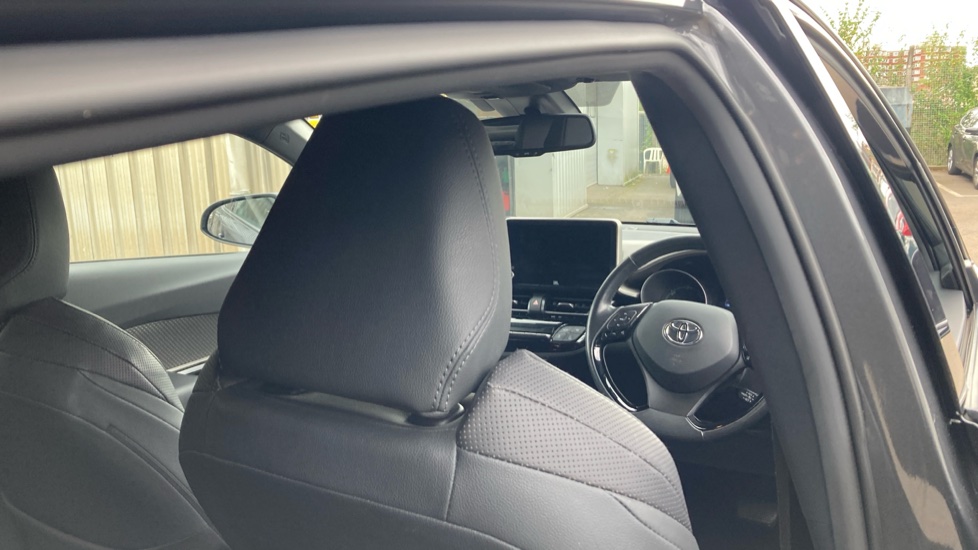 Toyota C-HR 1.8 Hybrid Excel 5dr CVT Hybrid Hatchback - Image 19