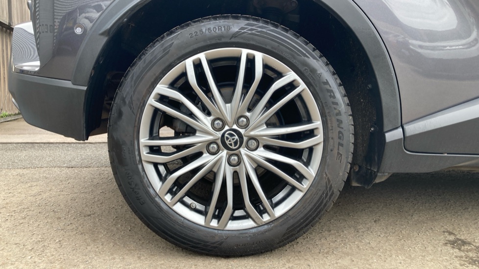 Toyota C-HR 1.8 Hybrid Excel 5dr CVT Hybrid Hatchback - Image 25