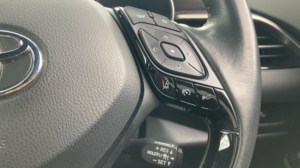 Toyota C-HR 1.8 Hybrid Excel 5dr CVT Hybrid Hatchback - Image 30