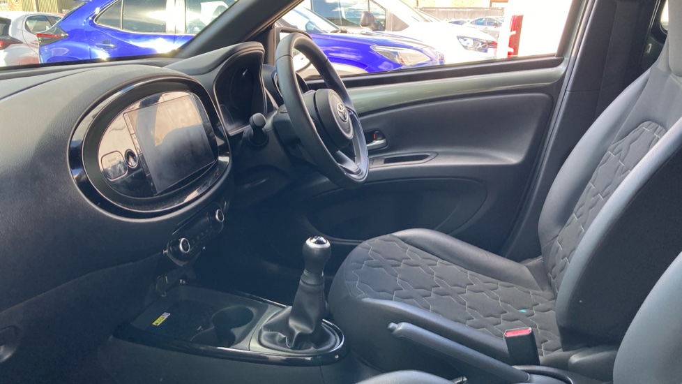 Toyota Aygo X 1.0 VVT-i Exclusive 5dr Petrol Hatchback - Image 5