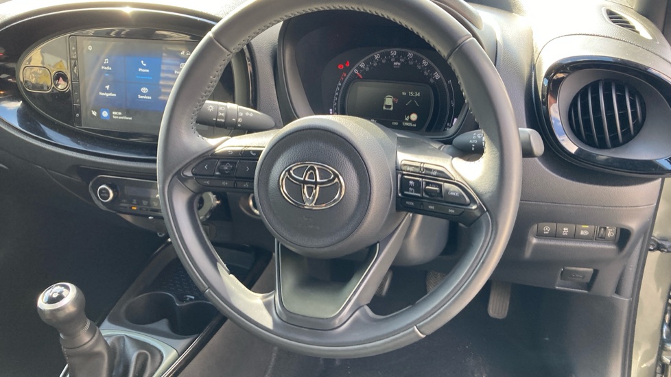 Toyota Aygo X 1.0 VVT-i Exclusive 5dr Petrol Hatchback - Image 10