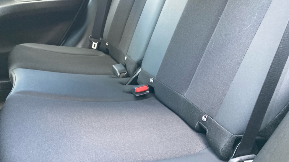 Toyota Aygo X 1.0 VVT-i Exclusive 5dr Petrol Hatchback - Image 31