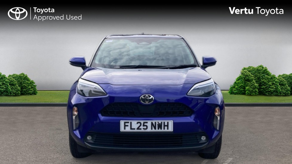 Toyota Yaris Cross 1.5 Hybrid Icon 5dr CVT Hybrid Estate - Image 22