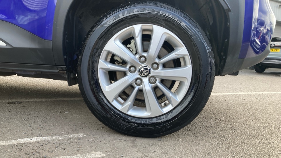 Toyota Yaris Cross 1.5 Hybrid Icon 5dr CVT Hybrid Estate - Image 25
