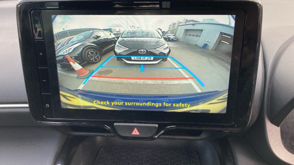 Toyota Yaris Cross 1.5 Hybrid Icon 5dr CVT Hybrid Estate - Image 35