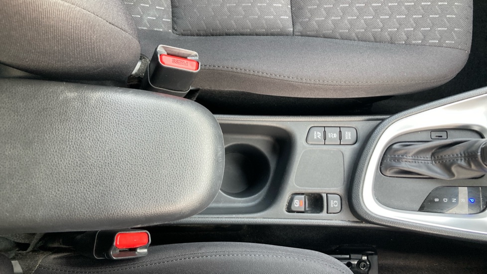 Toyota Yaris Cross 1.5 Hybrid Icon 5dr CVT Hybrid Estate - Image 36