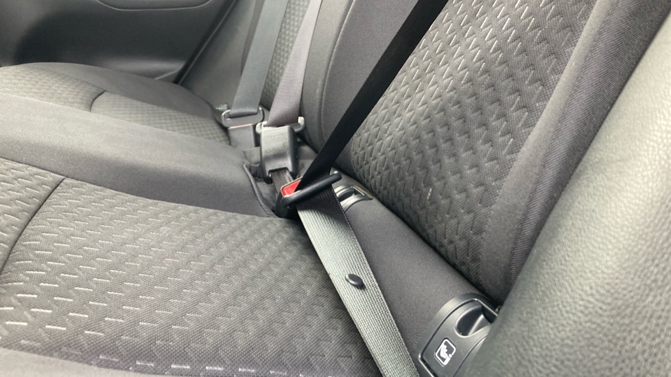 Toyota Yaris Cross 1.5 Hybrid Icon 5dr CVT Hybrid Estate - Image 38
