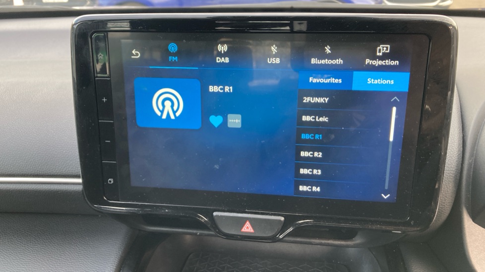 Toyota Yaris Cross 1.5 Hybrid Icon 5dr CVT Hybrid Estate - Image 41