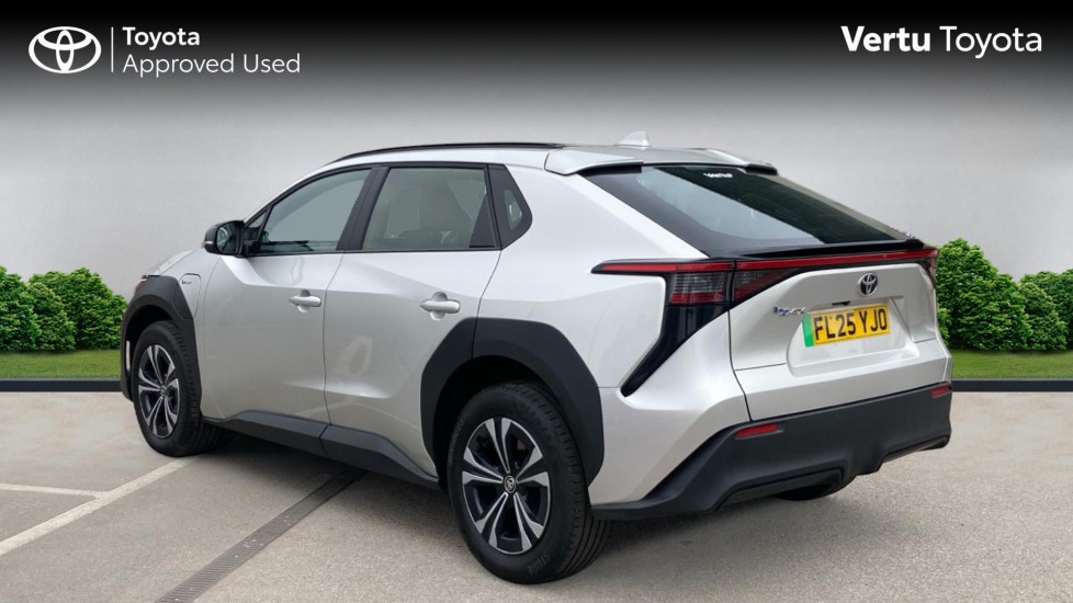 Toyota bZ4X 150kW Pure 71.4kWh 5dr Auto [11kW] Electric Hatchback - Image 4