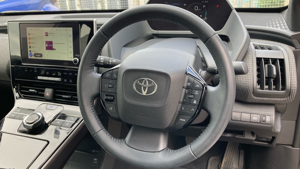 Toyota bZ4X 150kW Pure 71.4kWh 5dr Auto [11kW] Electric Hatchback - Image 10
